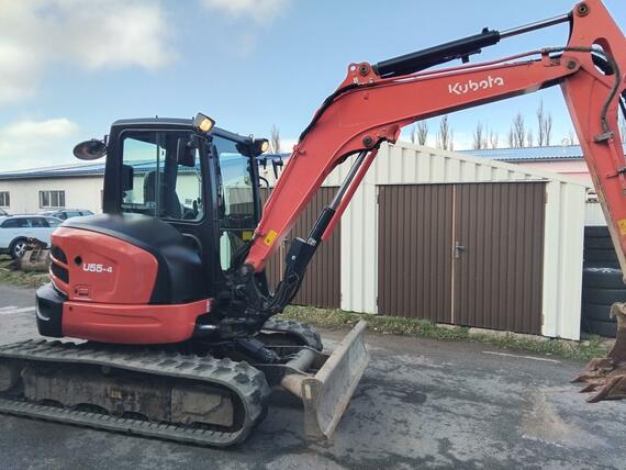 Kubota U55-4