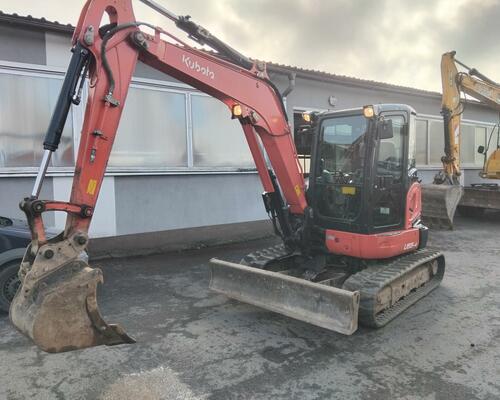 Kubota U55-4