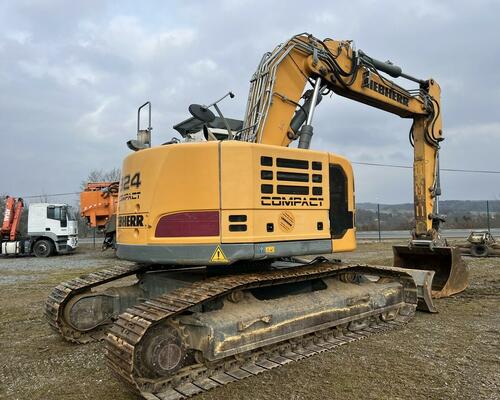 LIEBHERR R 924 LITRONIC COMPACT+ 2 X PODKOPOVÁ LŽÍCE -8000 MTH