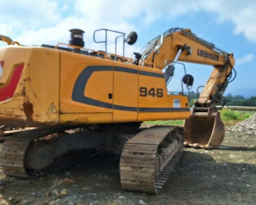 Liebherr R 946