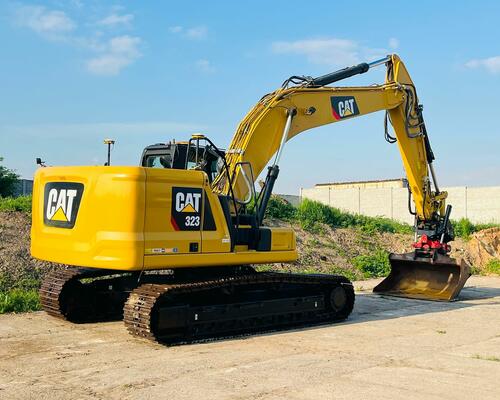 Pásové rypadlo Caterpillar 323 (Možnost leasingu)