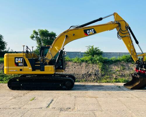 Pásové rypadlo Caterpillar 323 (Možnost leasingu)