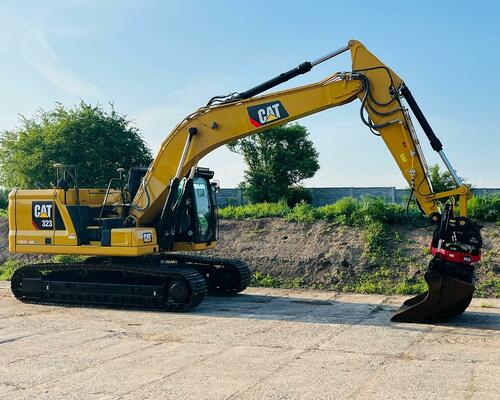 Pásové rypadlo Caterpillar 323 (Možnost leasingu)