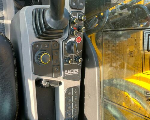 Pásové rypadlo JCB 150XL (Možnost leasingu)