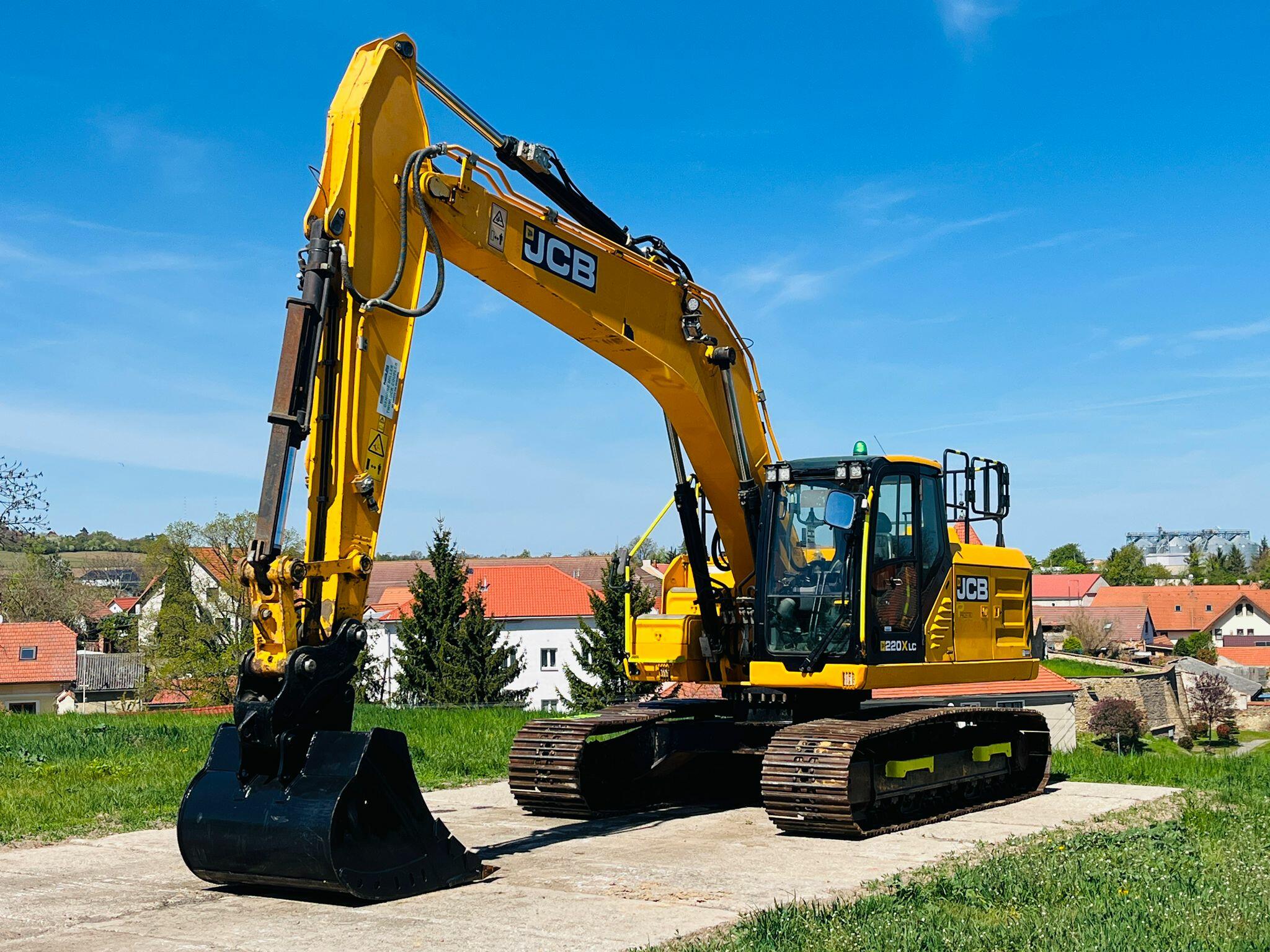 Pásové rypadlo JCB 220 XL (Možnost leasingu)