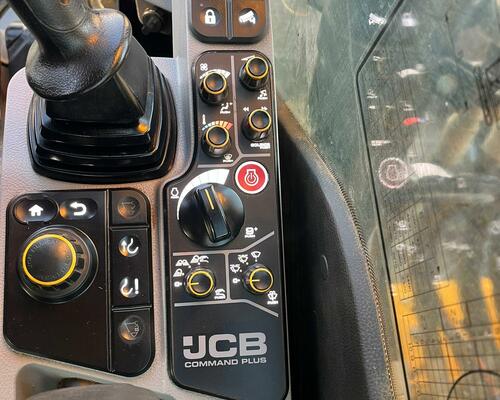 Pásové rypadlo JCB 220X LC (Možnost leasingu)