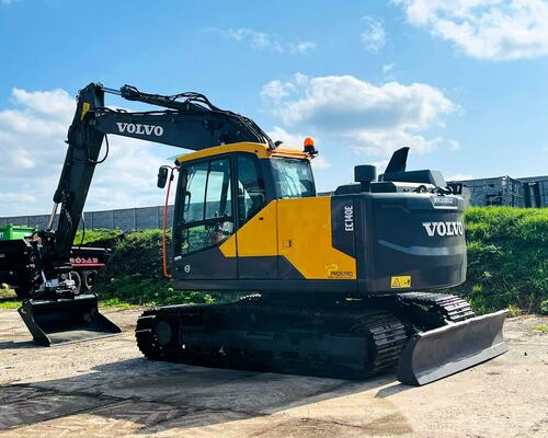 Pásové rypadlo Volvo EC140EL (Možnost leasingu)