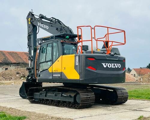 Pásové rypadlo Volvo EC140EL (Možnost leasingu)