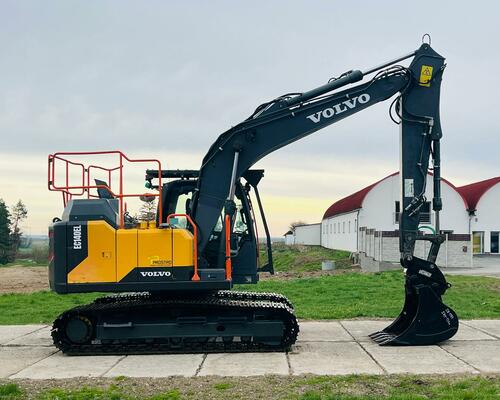 Pásové rypadlo Volvo EC140EL (Možnost leasingu)