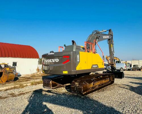 Pásové rypadlo Volvo EC220EL (Možnost leasingu)