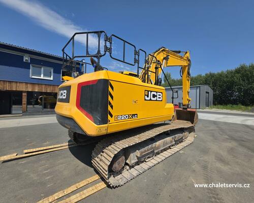 Pásový bagr JCB 220X L, r.v. 2022, 4457 mth, všechny vývody 