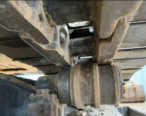 Pásový bagr JCB 220X L, rok výroby 2019, 3128 motohodin