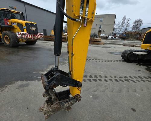 Pásový bagr JCB 86C-2, rok výroby 2021, 4633 motohodin