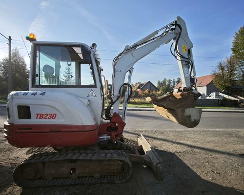 Pásovy bagr Takeuchi TB230 