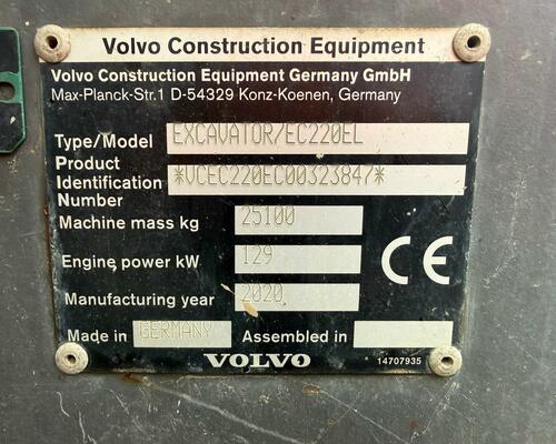 Pásový bagr VOLVO EC220, r.v. 2020, 8689 mth