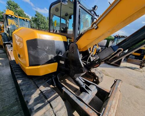 Prodej/pronájem JCB 85Z-1 model 2016 - hydr.svahovka