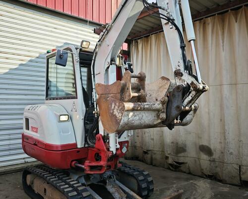 Takeuchi TB230