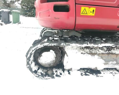 Takeuchi TB260 Powertilt, Centrální mazání