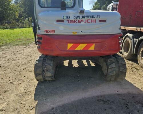  Takeuchi TB290