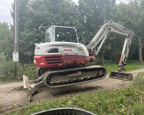 Takeuchi TB290