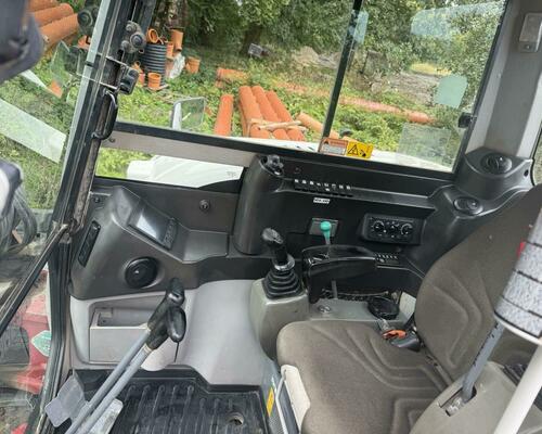  Takeuchi TB290