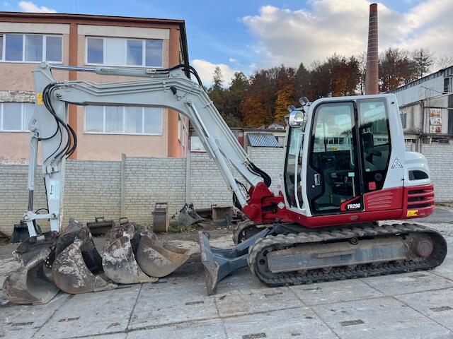 TAKEUCHI TB290