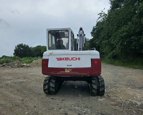 Takeuchi tb 075