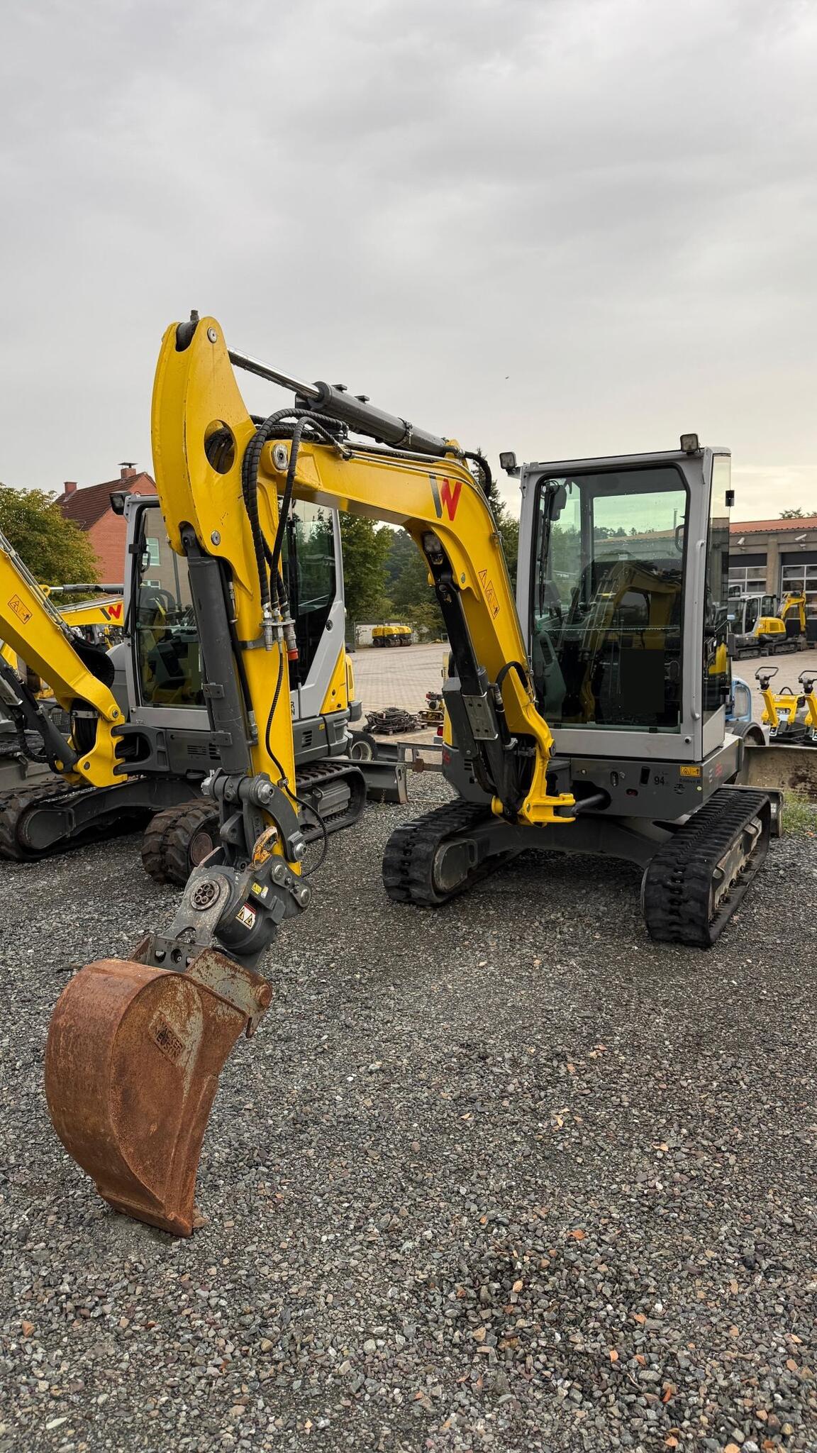 Wacker Neuson EZ 36 Powertilt