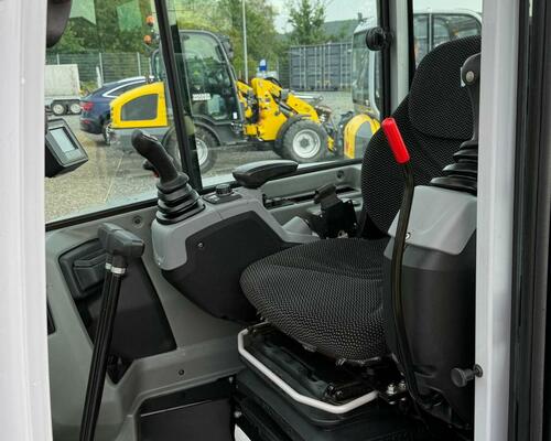 Wacker Neuson EZ 36 Powertilt