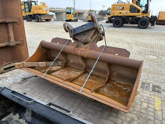 Caterpillar Lopata svahovací
