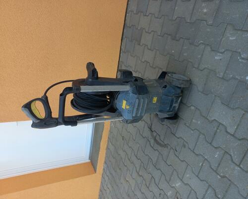 Čistič Karcher Profesionál HD 5/15C