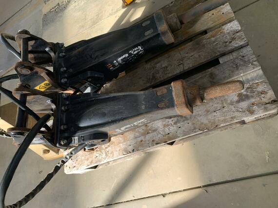 JCB HM166Q