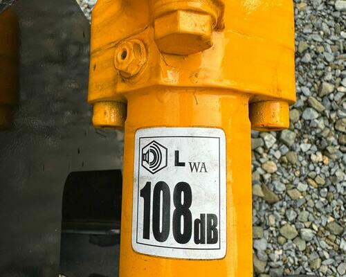 JCB HM25