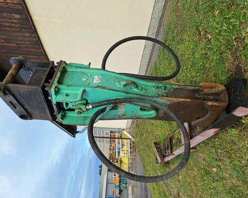 Kladivo Montabert 900