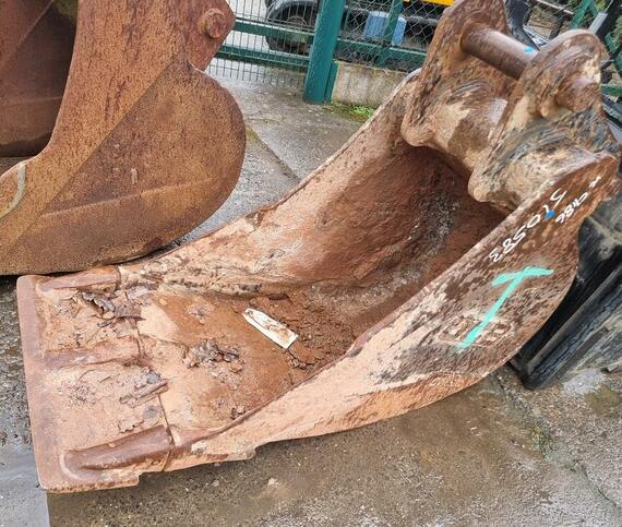 Lžíce 600mm na 13-16t (JCB atd.)