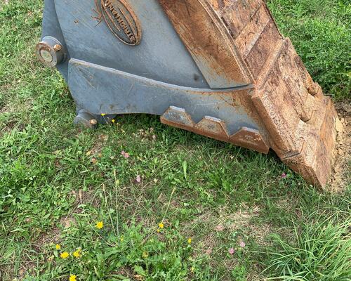 Lžíce 60 cm pro 22tunové stroje - čep 8 cm