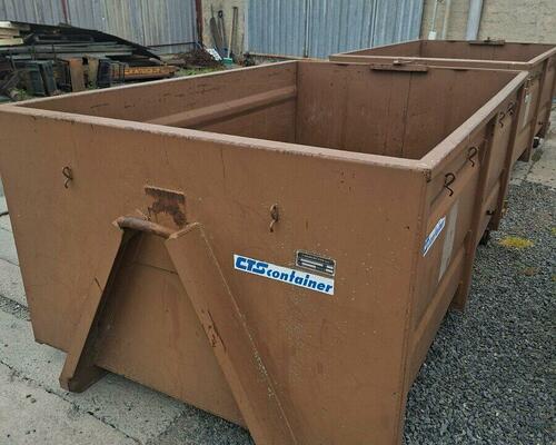 Multicar hákový kontajner