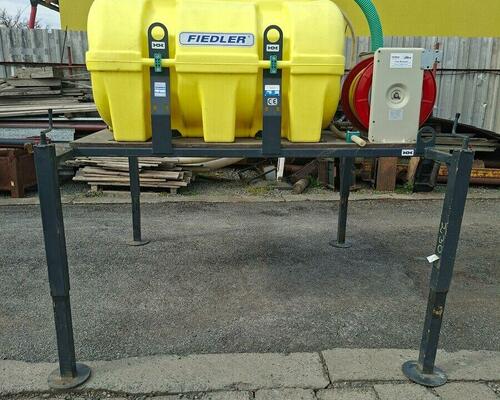 Nádrž na vodu kropička