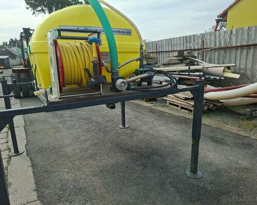 Nádrž na vodu kropička