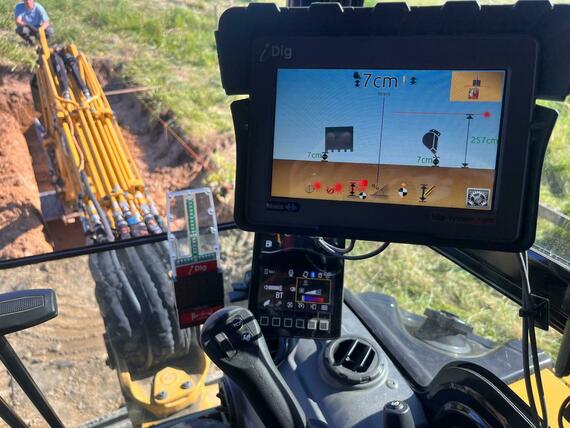 Nivelační systém iDig Touch 2D - REZERVACE