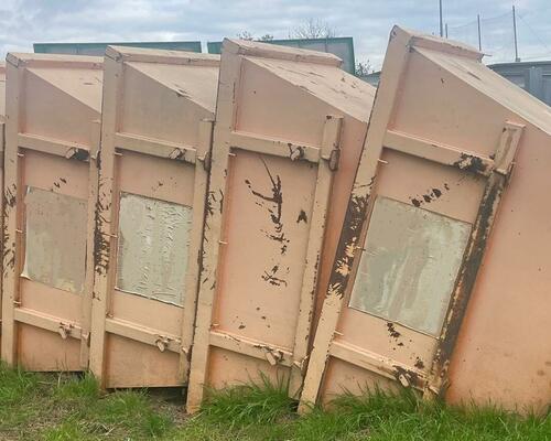 Ramenový nosič kontejnerů na Multicar