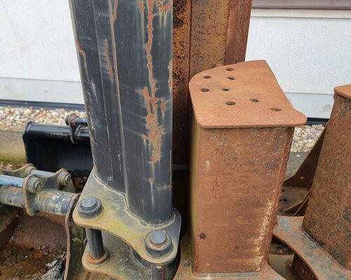 Svahovky 1200,1500,1800mm - různé upínání JCB 3CX, 48Z, 8045