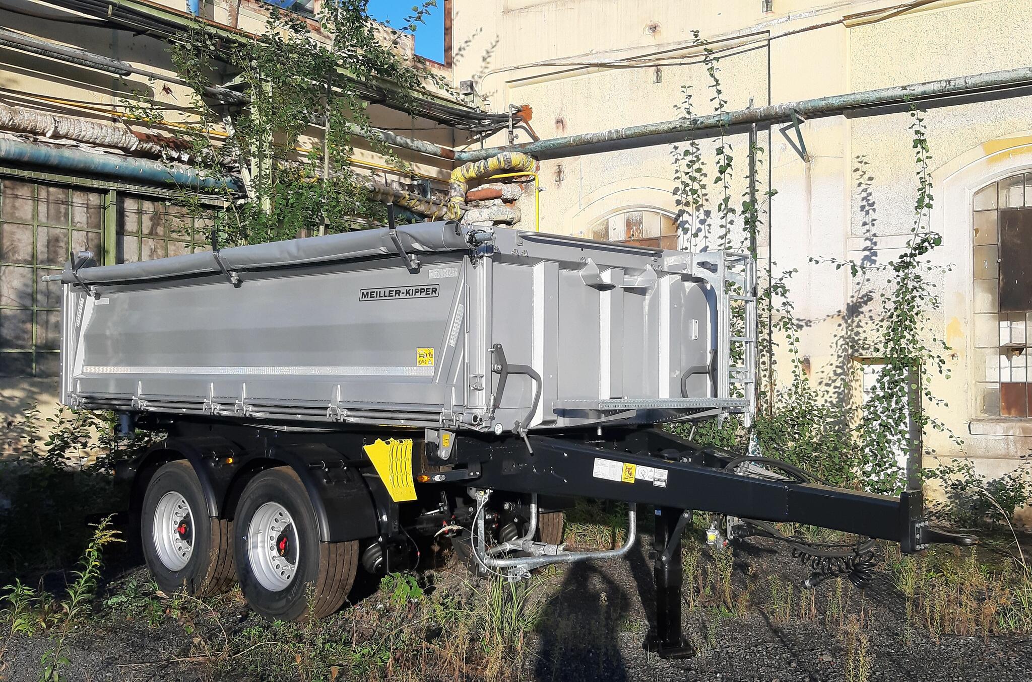 MEILLER MZDA 1822 M Hardox / ZVEDACÍ NÁPRAVA / plachta / WABCO SmartBoard / SKLADEM 
