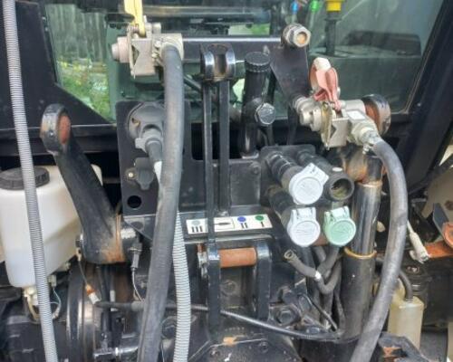 New Holland T5040