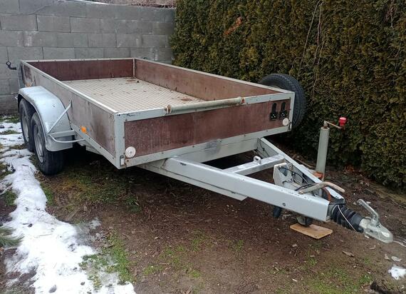 přívěs 3500Kg