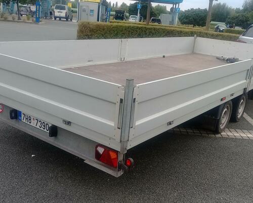 valníkový přívěs 3000kg