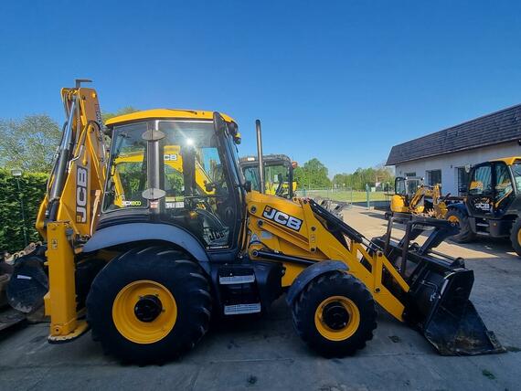 JCB 3CX 2016 - original 1500mth TOP stav se zárukou na mth 