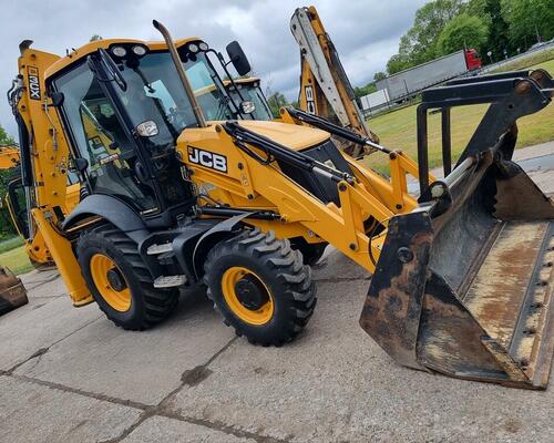 JCB 3CX 2018 s joysticky, powerslide - po servisu