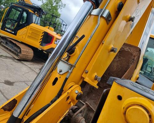 JCB 3CX 2018 s joysticky, powerslide - po servisu