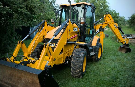 JCB 3CX Compact 2016, mth pouze 1.390 